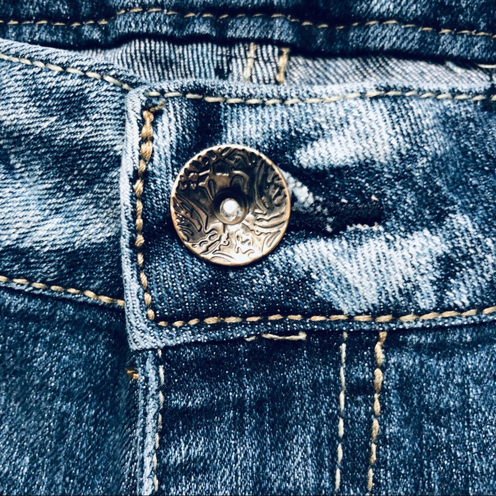 Paris Blues, Jean Shorts, Size 5 - Picture 4 of 14